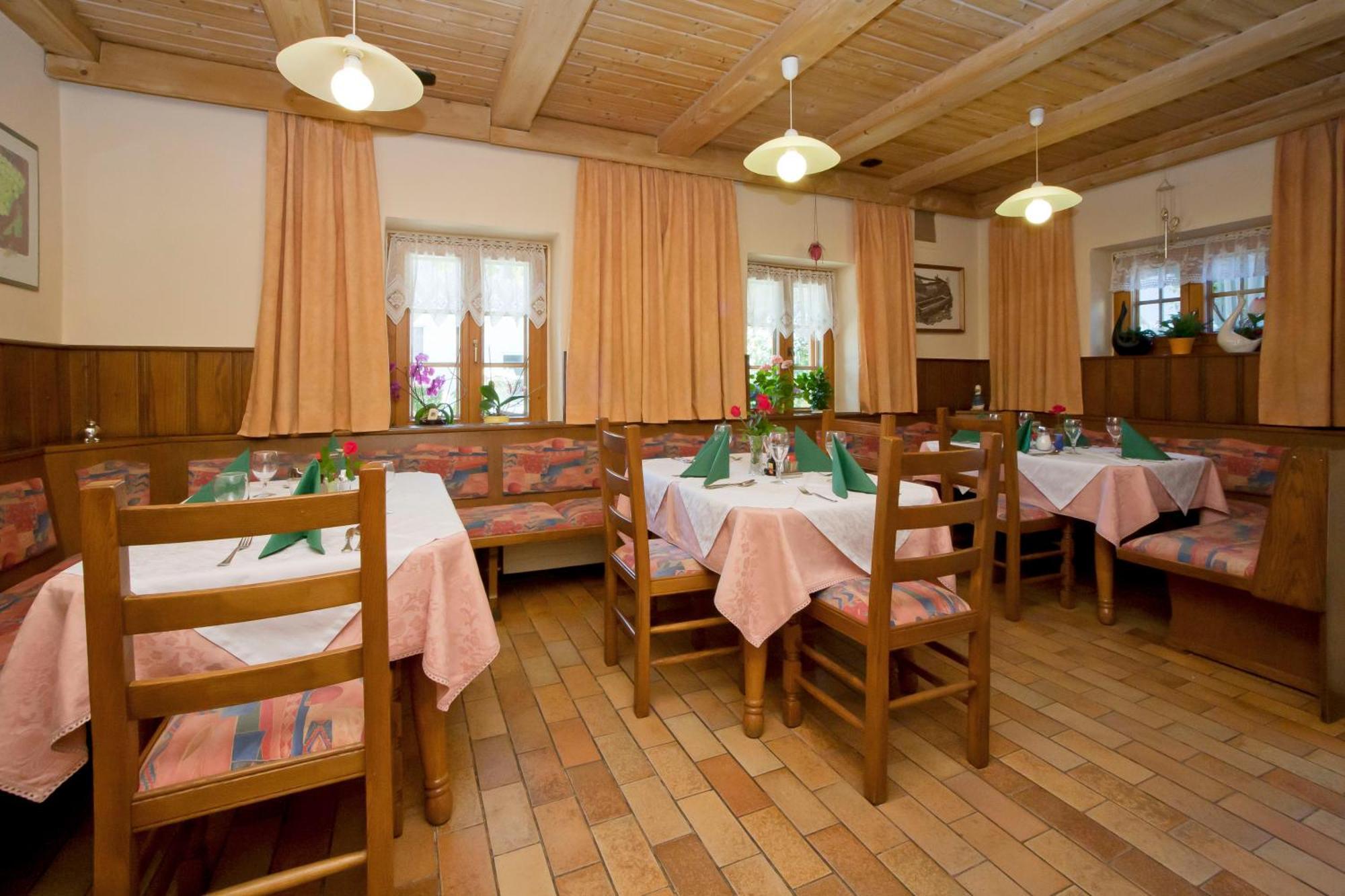Gasthof Forststube Velden am Wörther See Extérieur photo